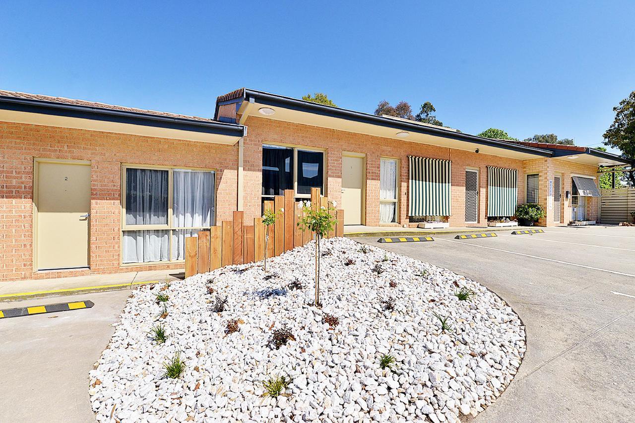 Cranbourne Motor Inn Exterior foto