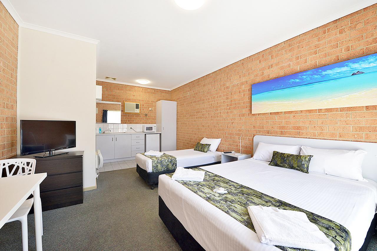 Cranbourne Motor Inn Exterior foto